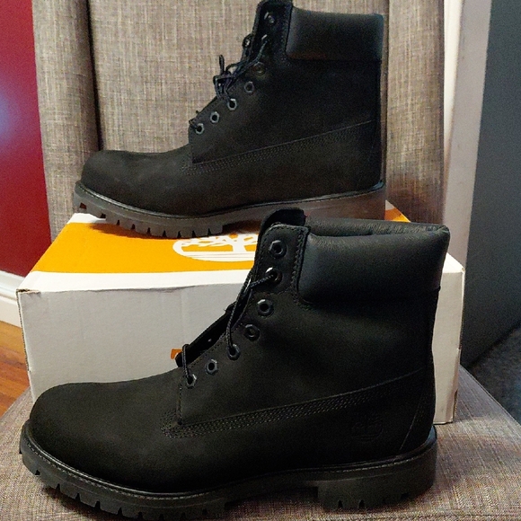 Timberland Men's 6 inch Premium Waterproof Black Nubuck Boots Size 11.5